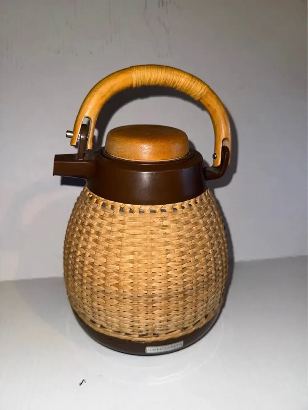 Vintage Corning Designs Rattan Wicker Coffee Carafe Tea Pot Bamboo Made In Japan